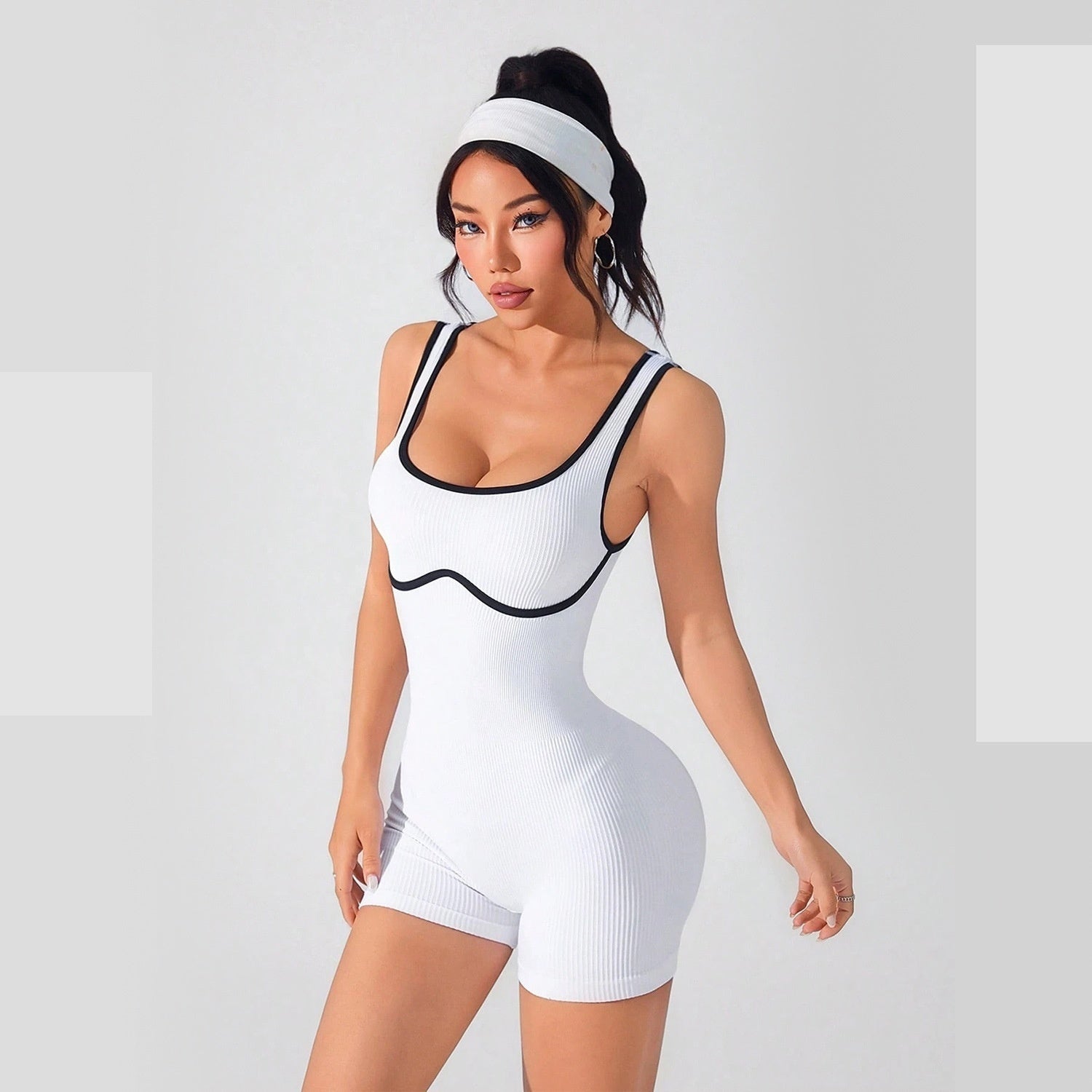 Elastic Contrast Color Yoga Jumpsuit – Seamless Tight-Fit Activewear for Women