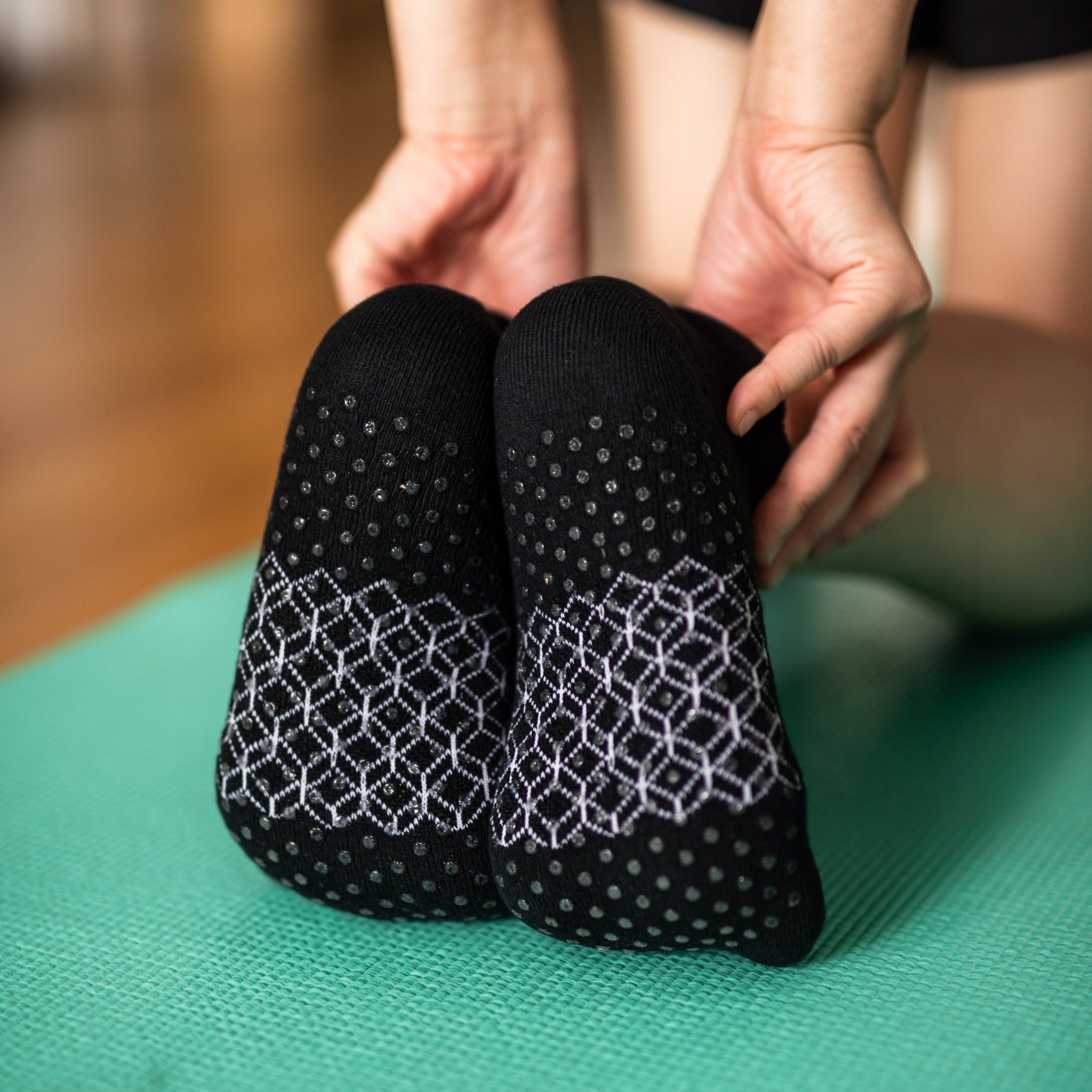 grip socks (ankle) - organic combed cotton